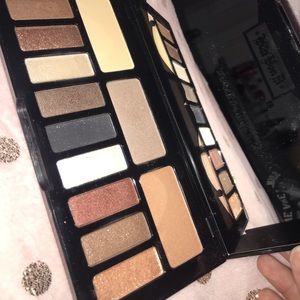 Kat Von D Shade & Light Eye